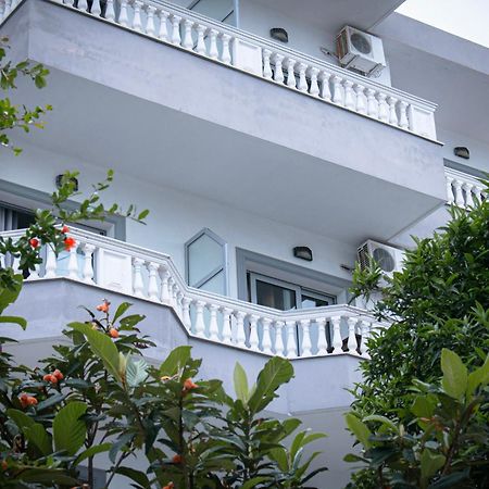 Hotel Fron Saranda Dış mekan fotoğraf