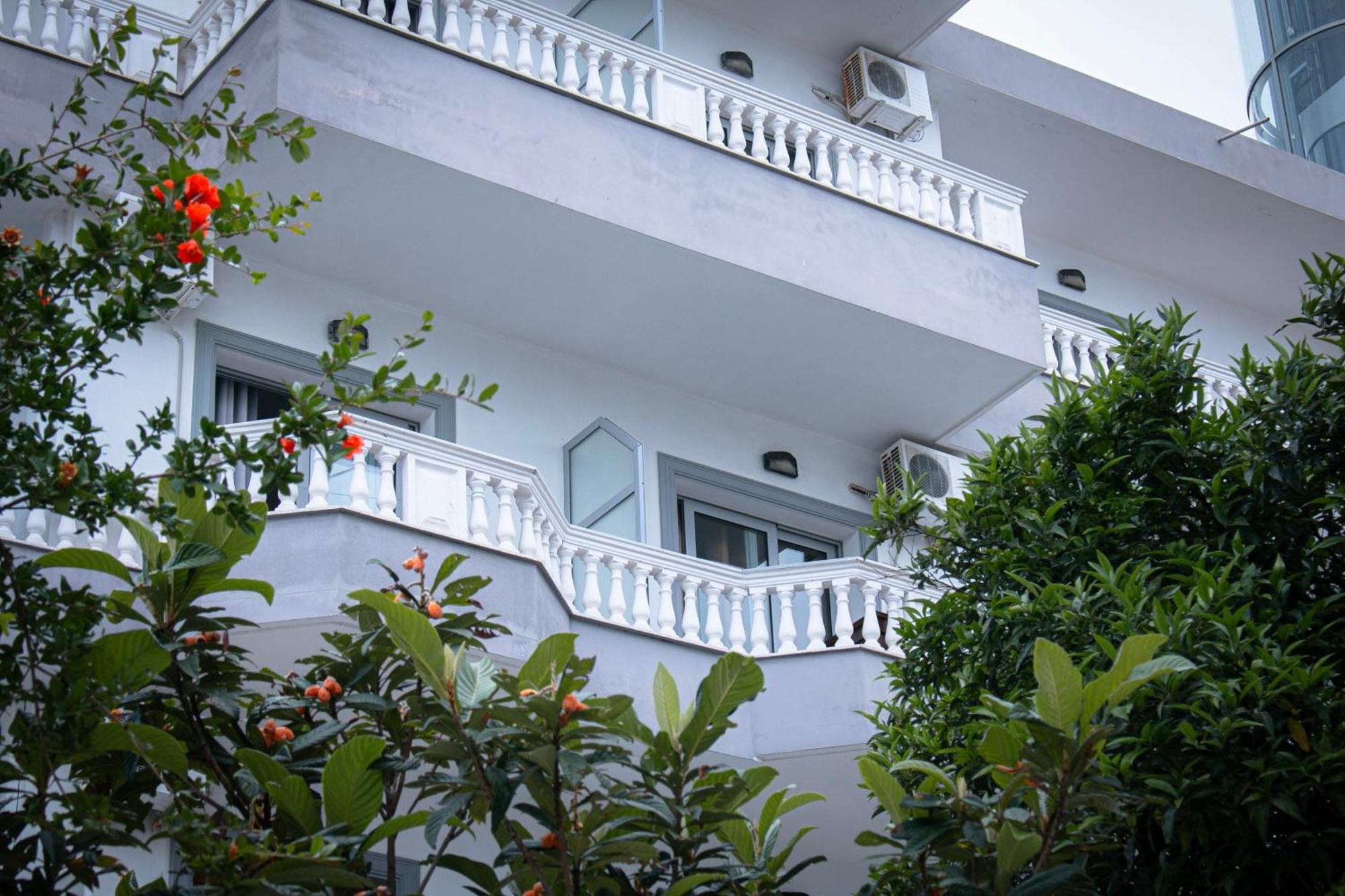 Hotel Fron Saranda Dış mekan fotoğraf