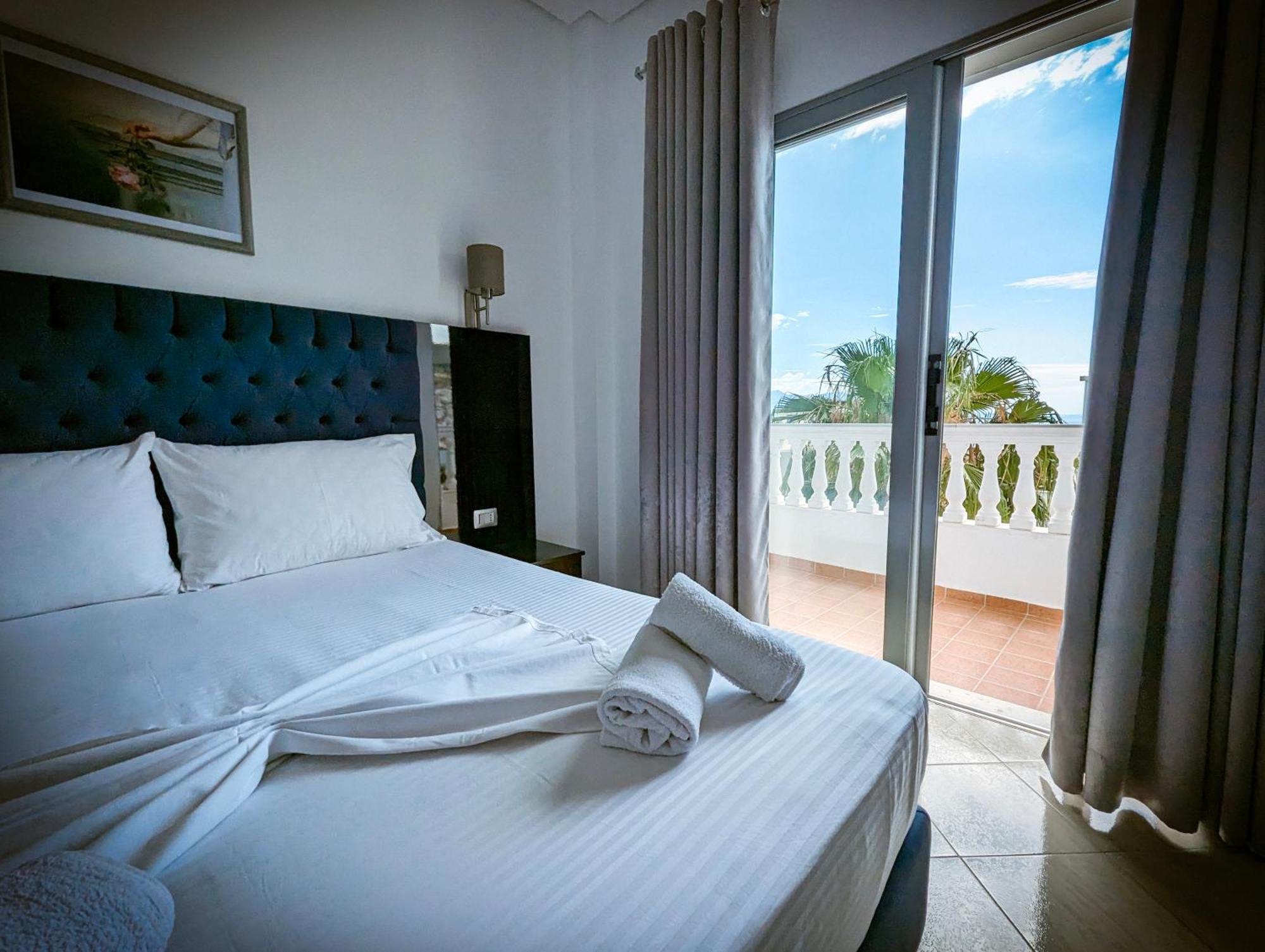 Hotel Fron Saranda Dış mekan fotoğraf