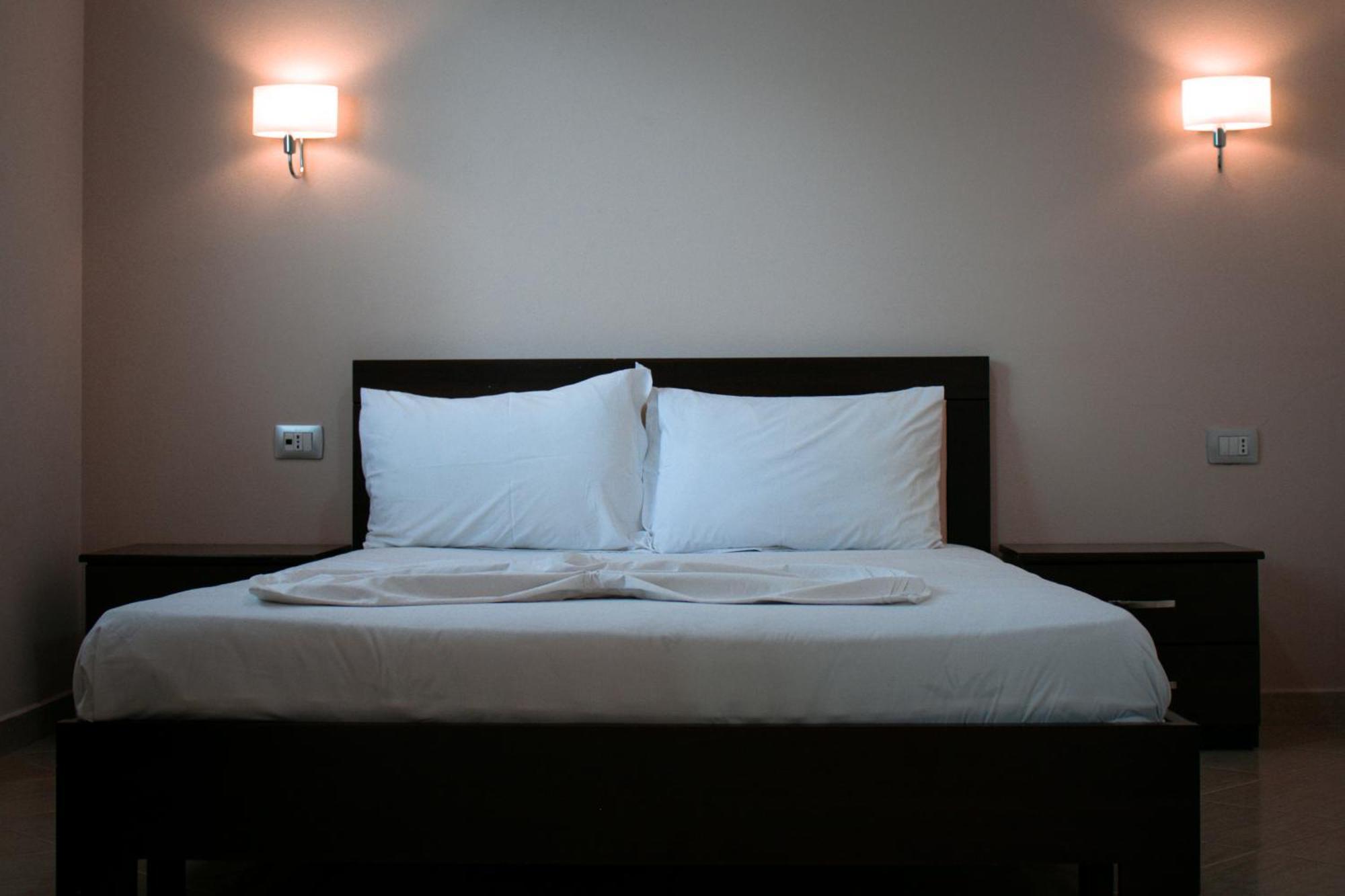 Hotel Fron Saranda Dış mekan fotoğraf