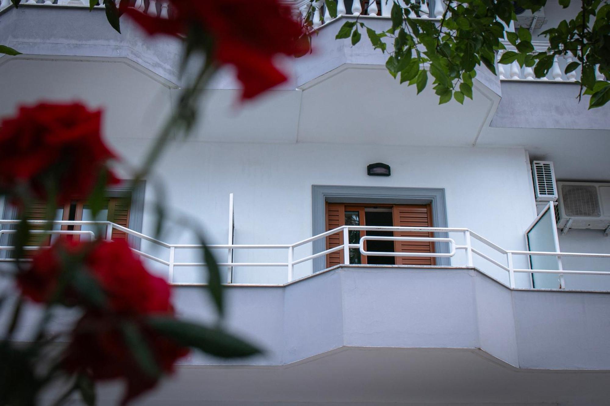Hotel Fron Saranda Dış mekan fotoğraf