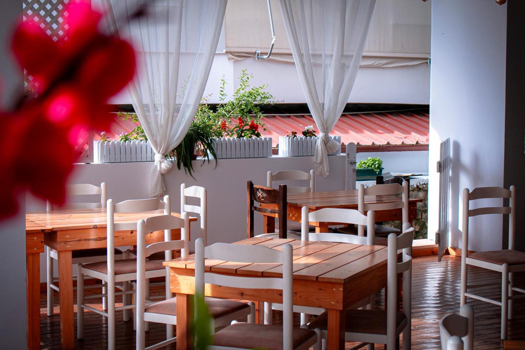 Hotel Fron Saranda Dış mekan fotoğraf