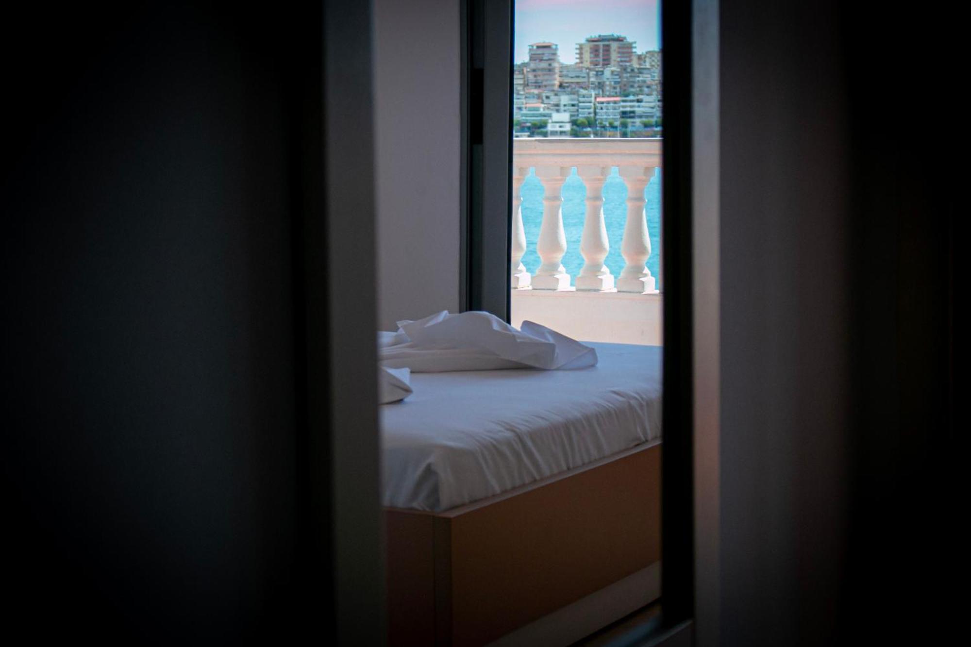 Hotel Fron Saranda Dış mekan fotoğraf