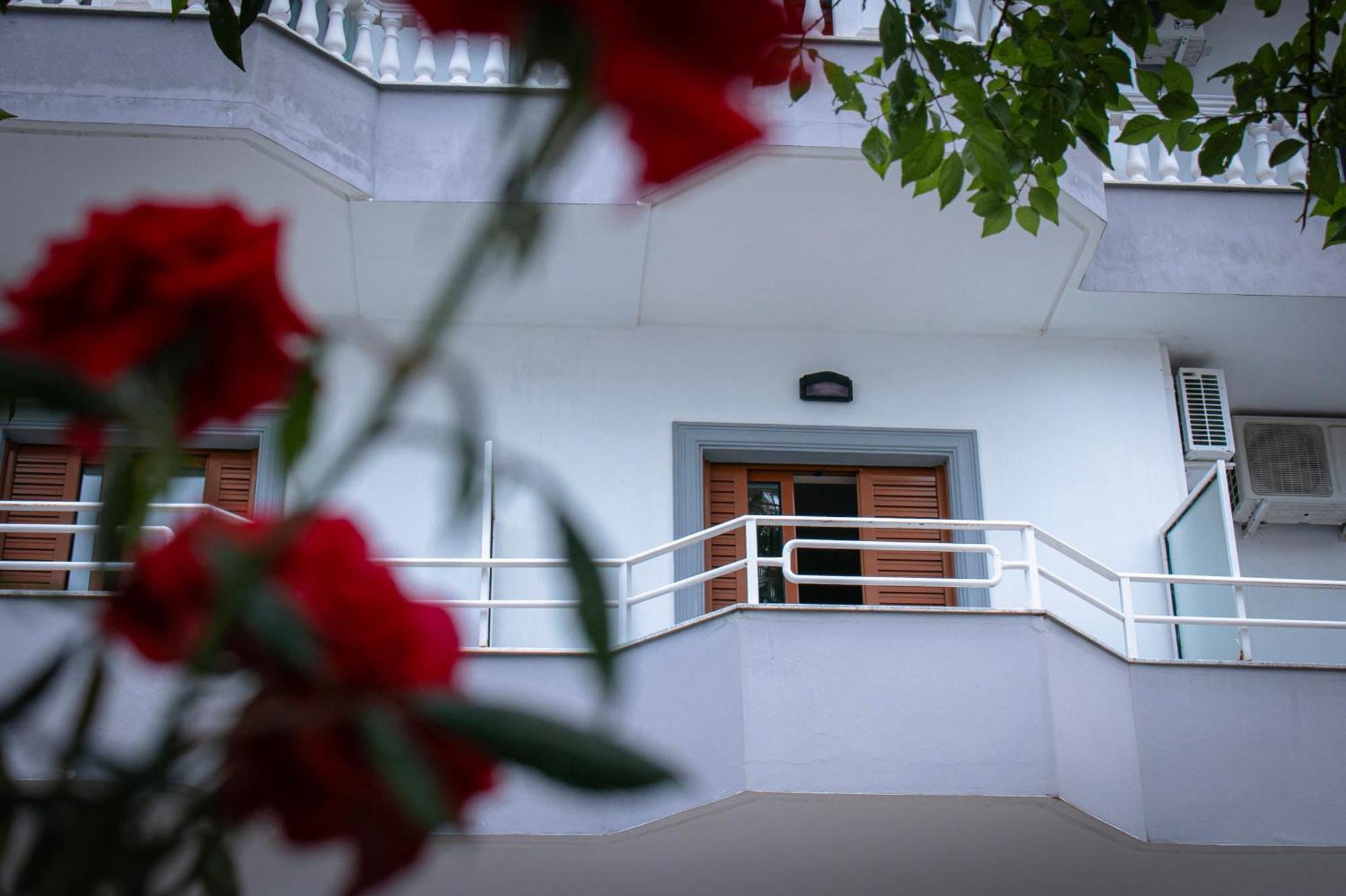 Hotel Fron Saranda Dış mekan fotoğraf