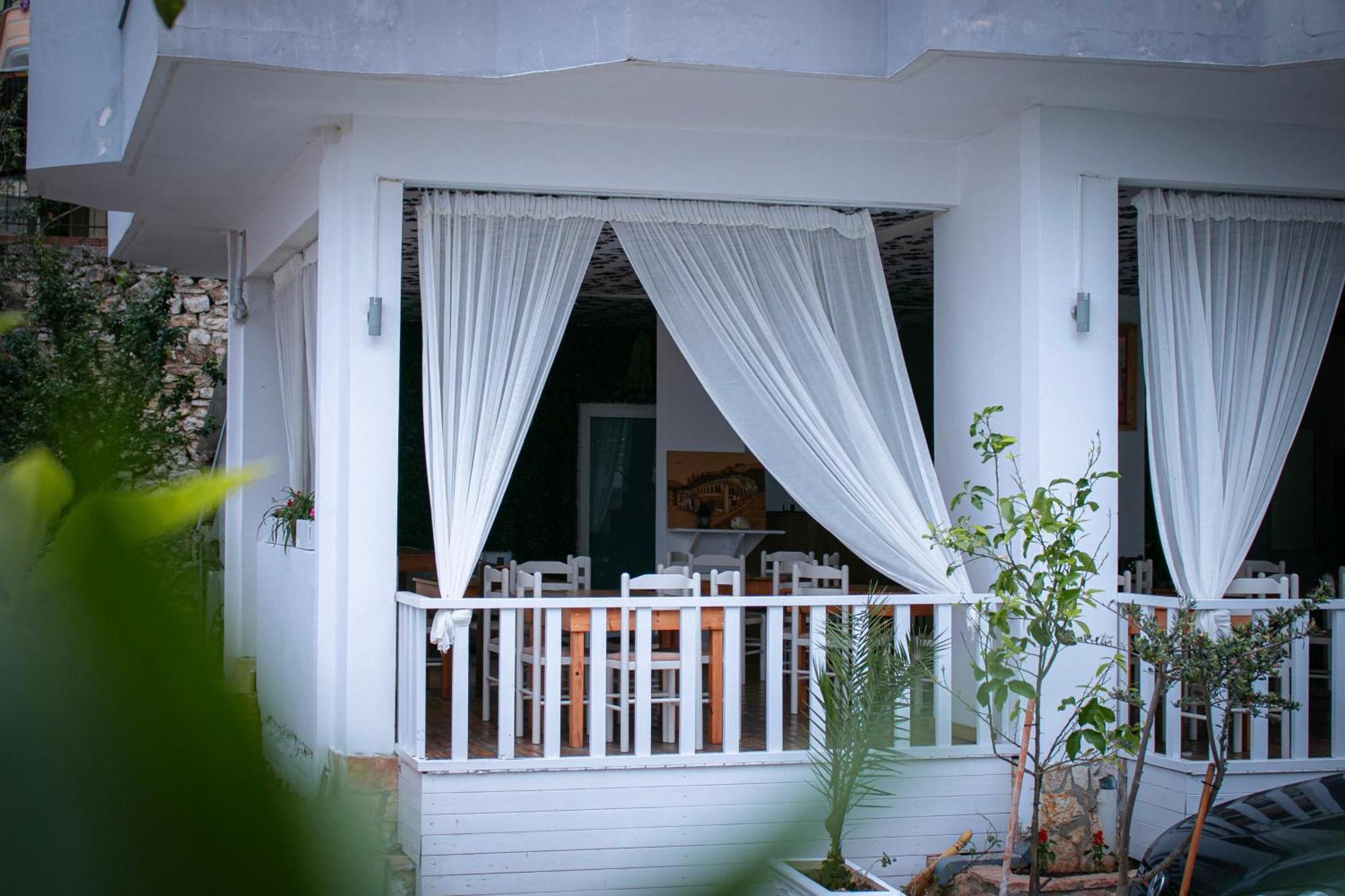 Hotel Fron Saranda Dış mekan fotoğraf