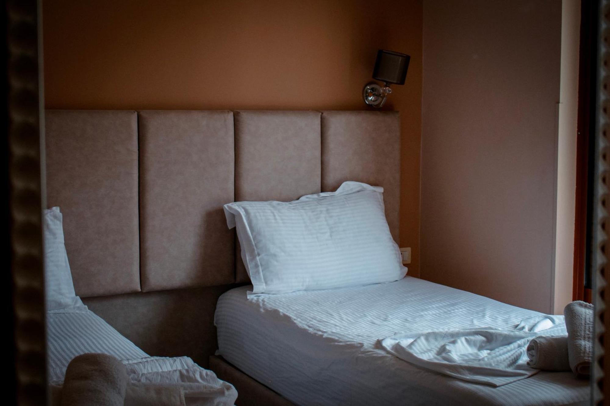 Hotel Fron Saranda Dış mekan fotoğraf